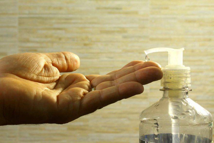 disinfettare graffi del gatto