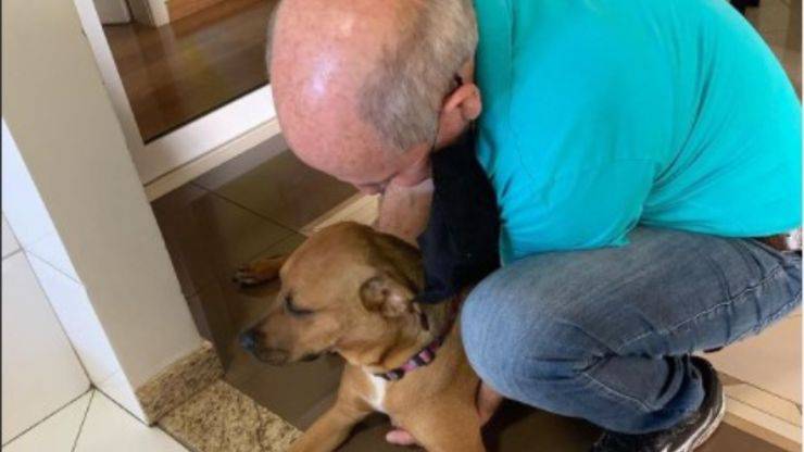 Il nonno e la cagnolina