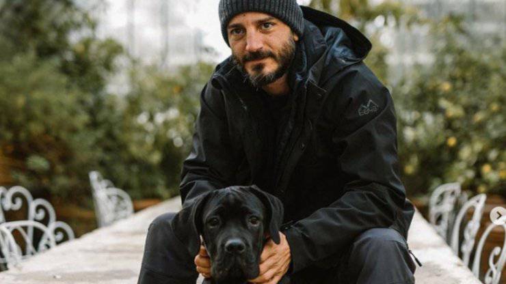 Tutte le curiosità sui cani di Nicolas Vaporidis Nicolas Vaporidis cani