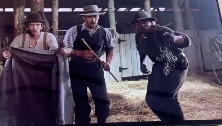 Scena di un film western con ethan hawke