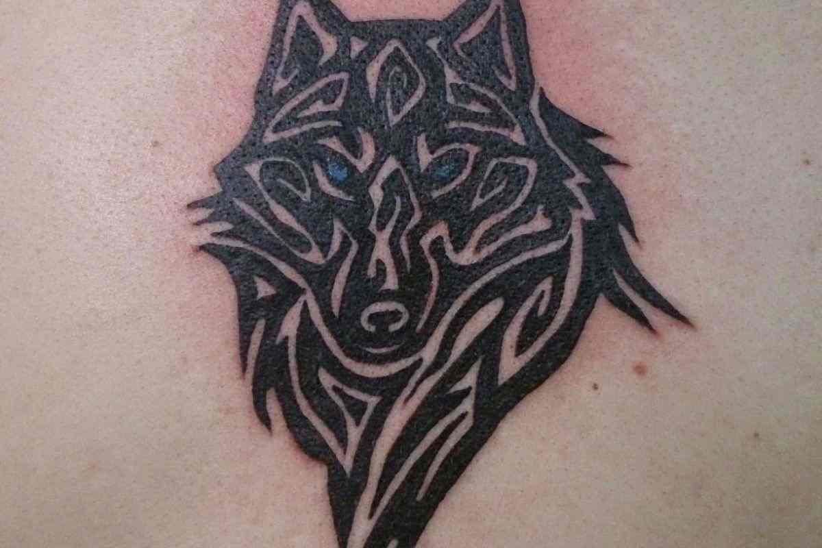 Lupo stilizzato