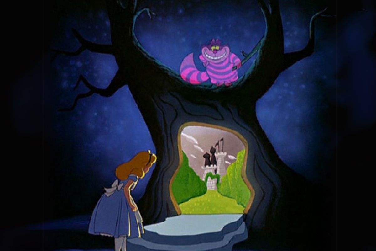 scena di alice nel paese delle meraviglie