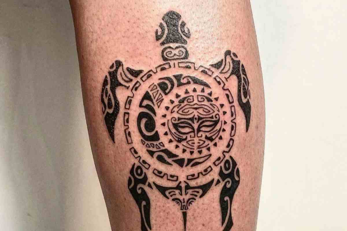 Tatuaggio a forma di tartaruga