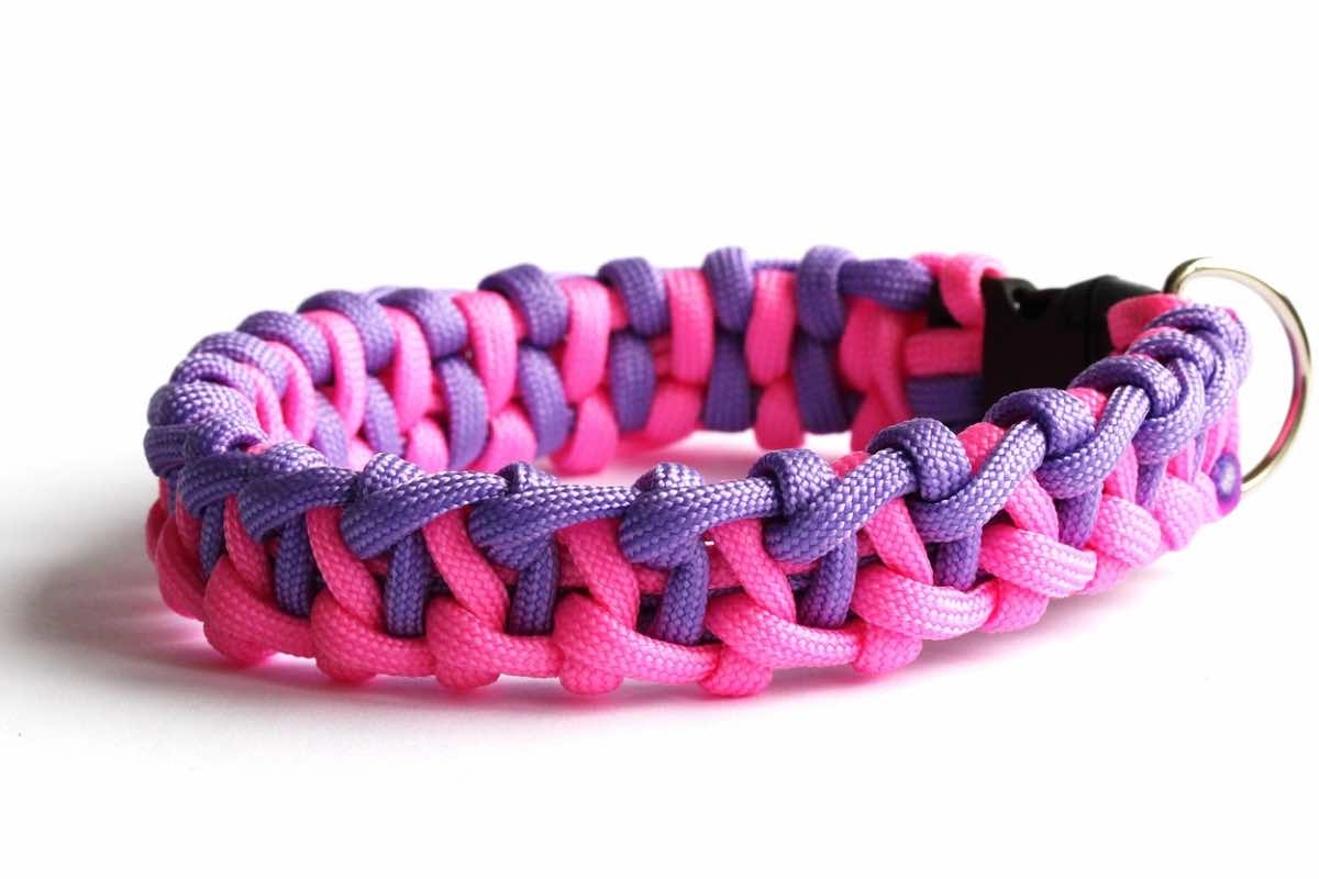 Collare rosa e fucsia per cani in tessuto