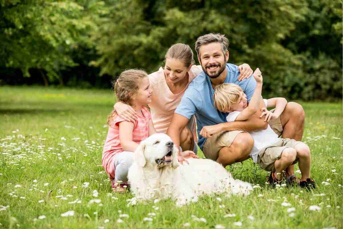 Famiglia con cane