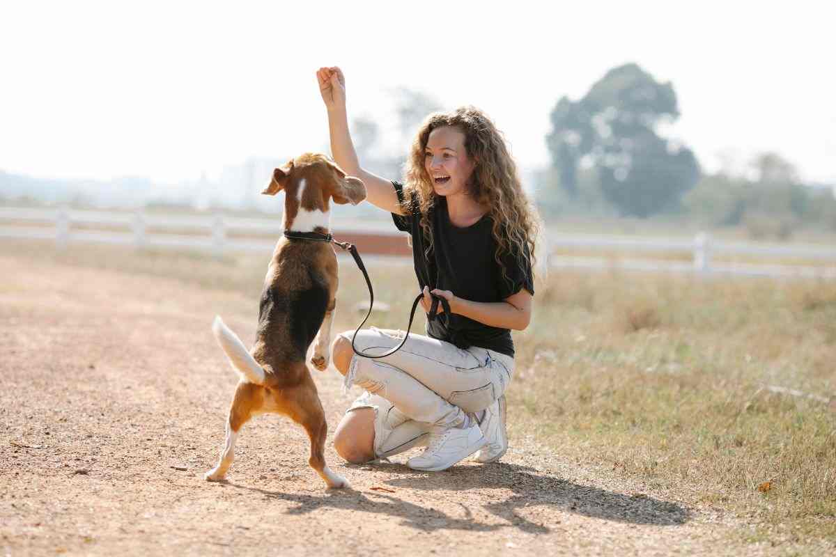 donna e il suo cane